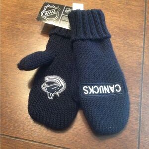 NHL Vancouver Canucks Navy Mittens